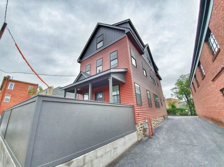 5 Isaacs St exterior