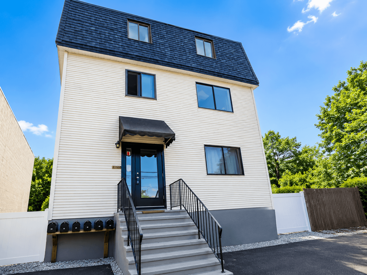 31 Isaacs St exterior
